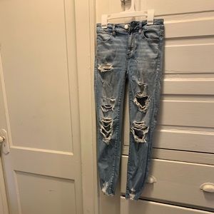 Ripped Hi-Rise Jegging